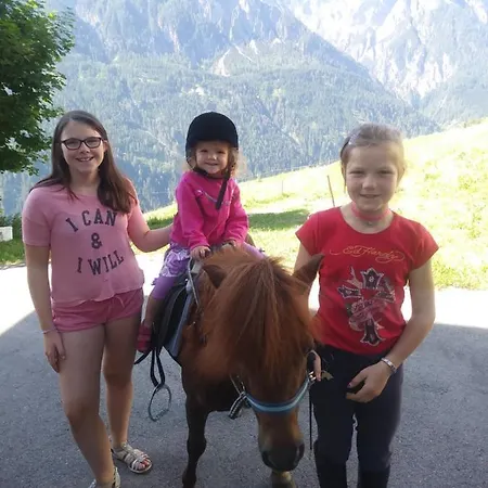 奥博格莱霍夫公寓 *